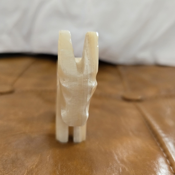 Vintage Hand Carved Onyx Figurine - Picture 3 of 7